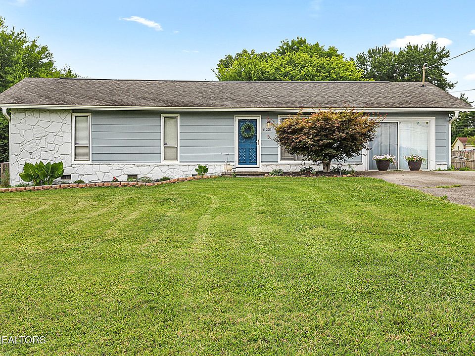 1st image of 8221 Broken Arrow Dr