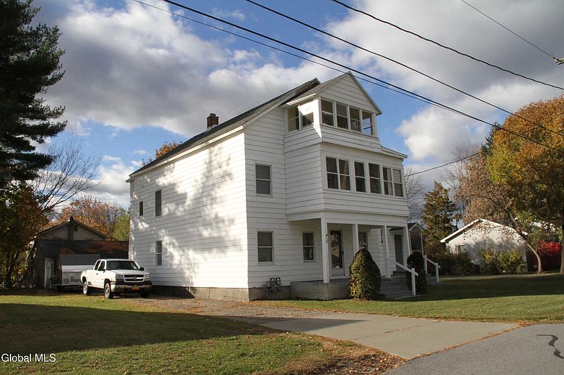 2nd image of 15 Pawling Avenue