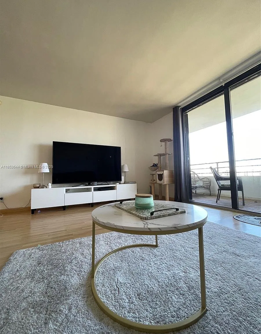 Olympus Condo Phase — Photo 3