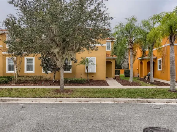 620 Las Fuentes Dr, Kissimmee, FL 34746