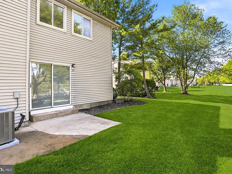 37 Teal Ct — Photo 7