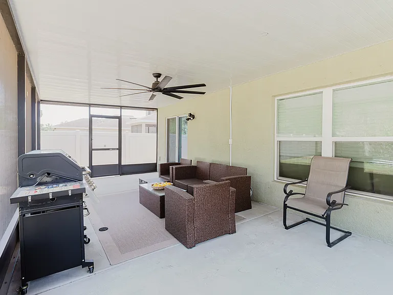 Candleberry Woods Ln — Photo 10