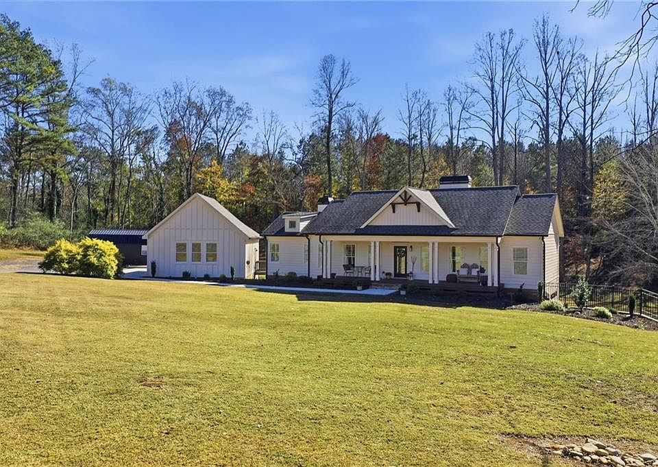 1st image of 737 Sardis Cir