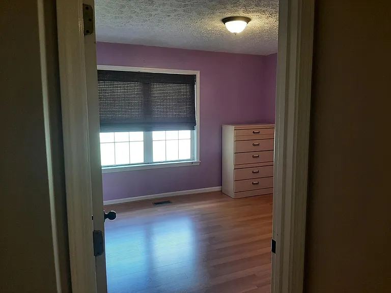 411 Hearthstone Way — Photo 10