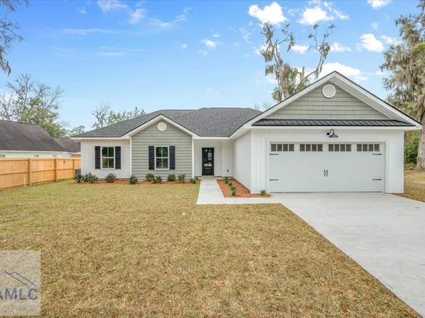 1072 Hudson Creek Dr SE, Darien, GA 31305