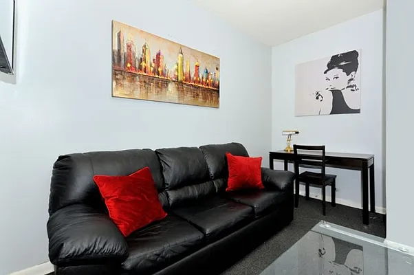 Rented by Keller Williams NYC | media 27