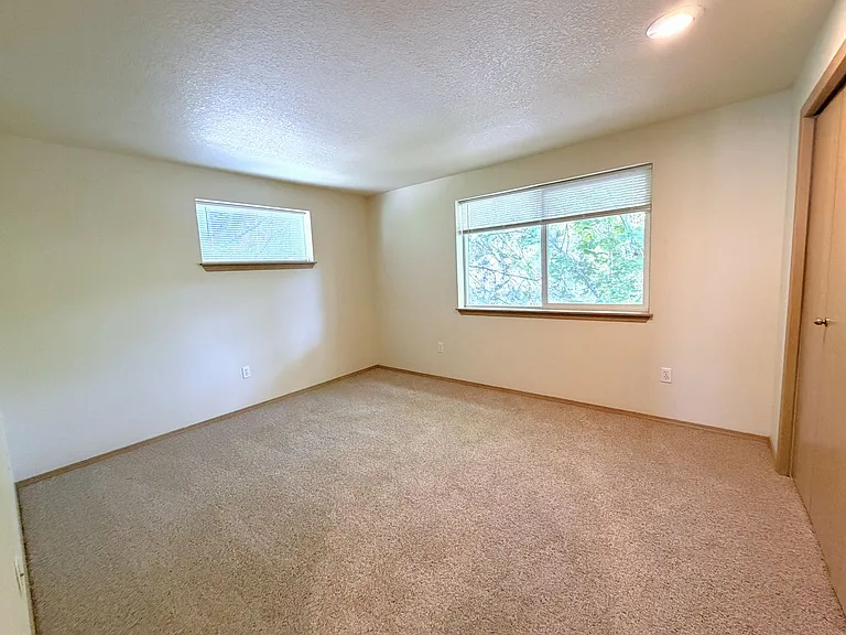 4854-4866 SW 150th Pl — Photo 11