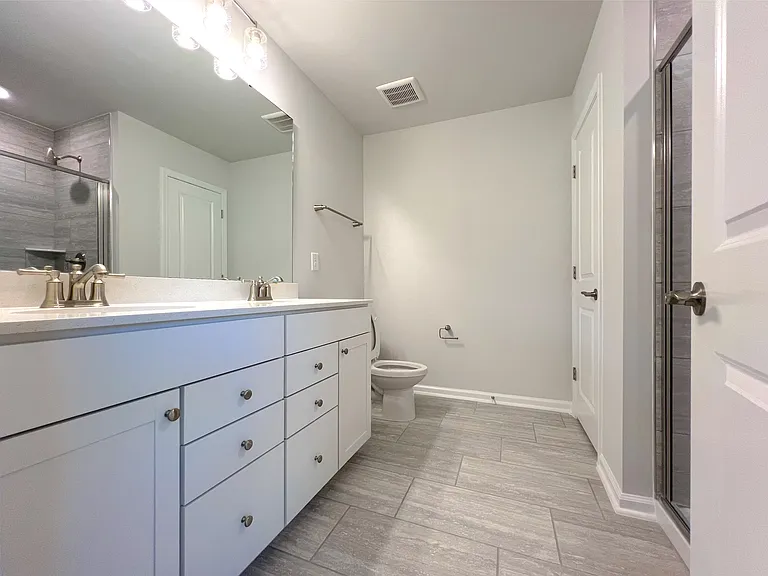 728 Denberg Ln — Photo 19