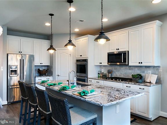 5th image of 30189 Brandywine Dr