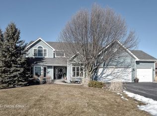 3730 Bunker Hill Dr, Algonquin, IL 60102