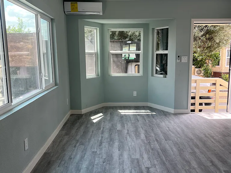 734 S Sadler Ave #734 — Photo 5