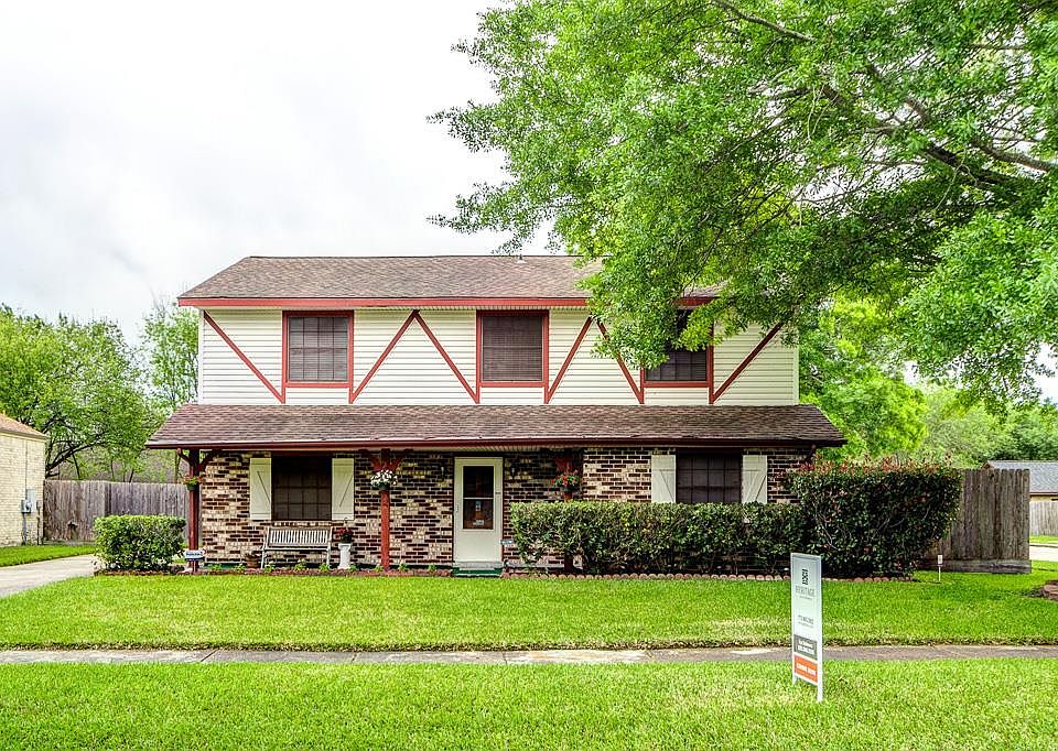 1st image of 3943 Green Crest Dr