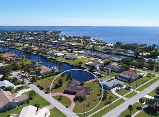 101 Colonial St SE, Pt Charlotte, FL 33952