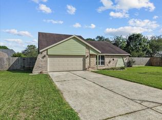 1118 Killarney Ave, Friendswood, TX 77546