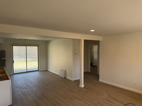 2nd image of 1316 River Rd #4