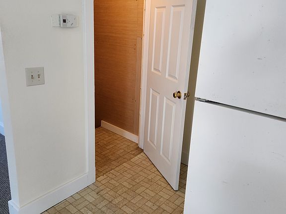 5th image of 115 Center Rd