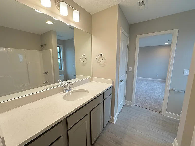 9538 Snowy Cliff Ln — Photo 24