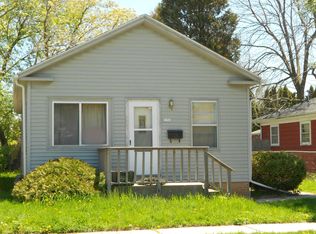 2131 Howe St, Racine, WI 53403