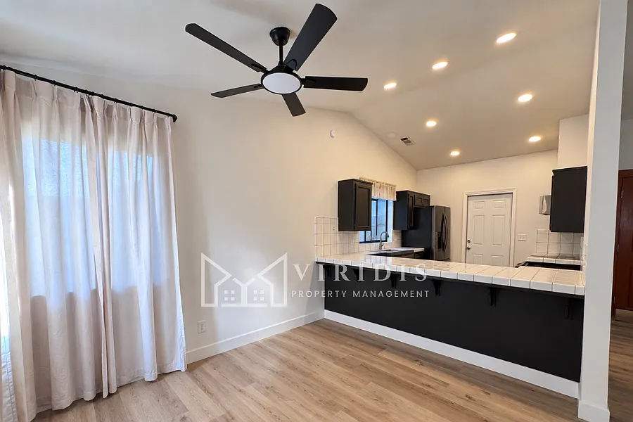 4001 Ivywood Ct