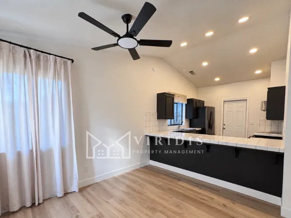 4001 Ivywood Ct, Bakersfield, CA 93309