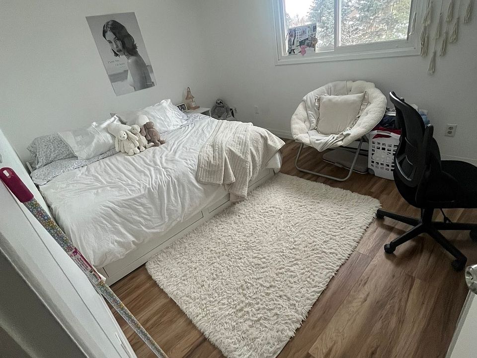 1st image of 383 Ironwood Rd