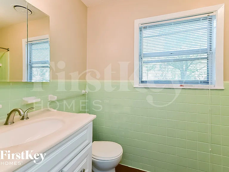 416 Cardinal Dr — Photo 10