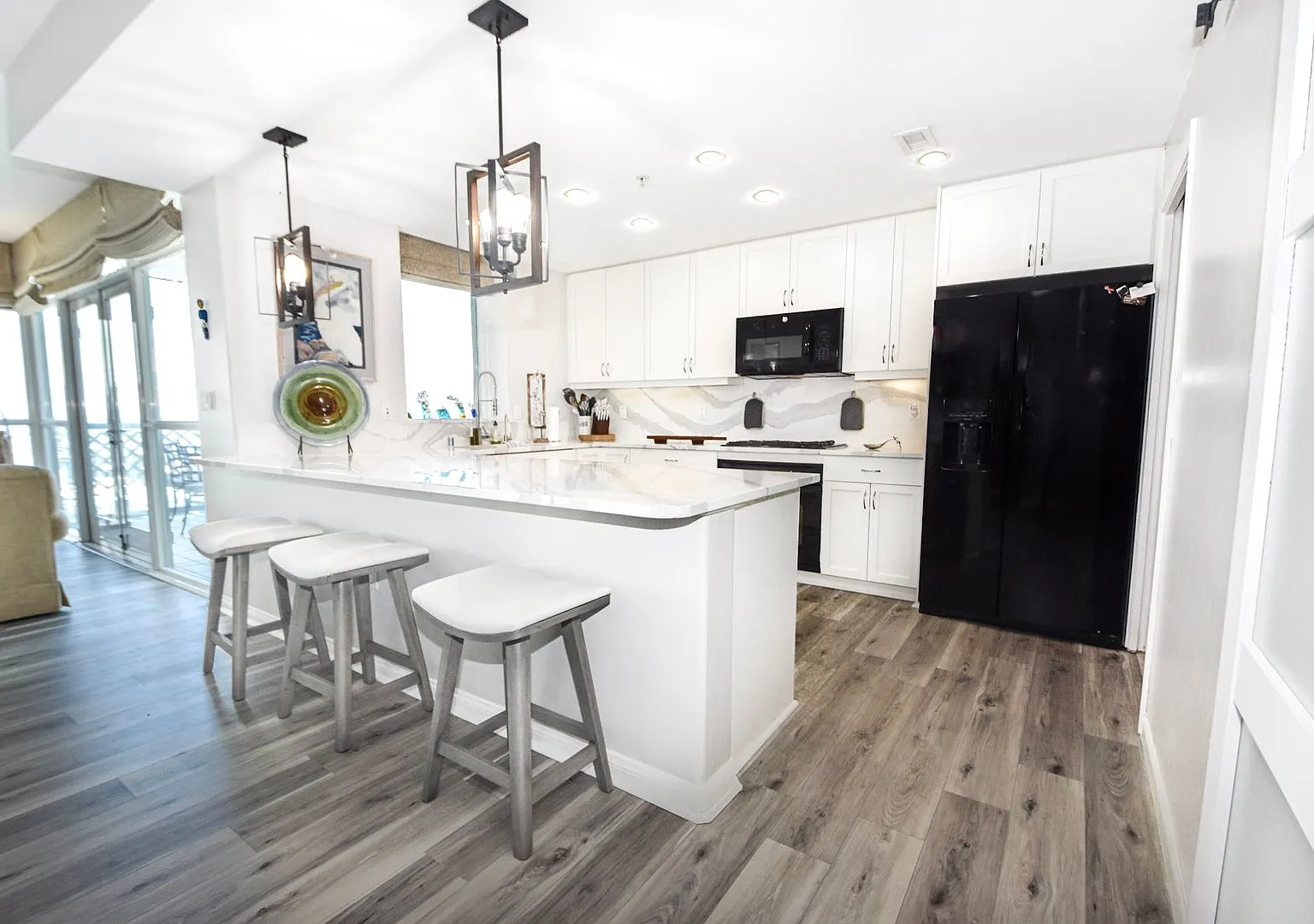 850 Beech Street Unit #1904 — Photo 3