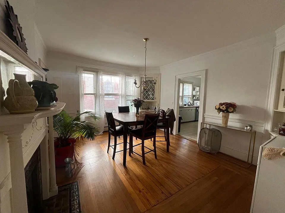 2 bed, 1600 sqft, $1,000 — Photo 4