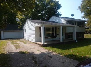 8295 Miller Rd, Swartz Creek, MI 48473