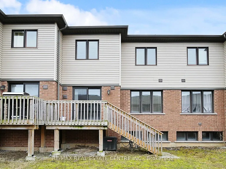 80 Scarletwood St — Photo 40