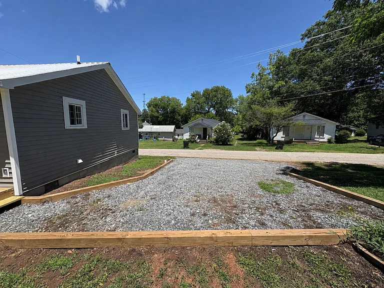 206 Hillcrest Dr — Photo 8
