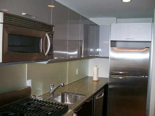 Rented by Levan Real Estate | media 76