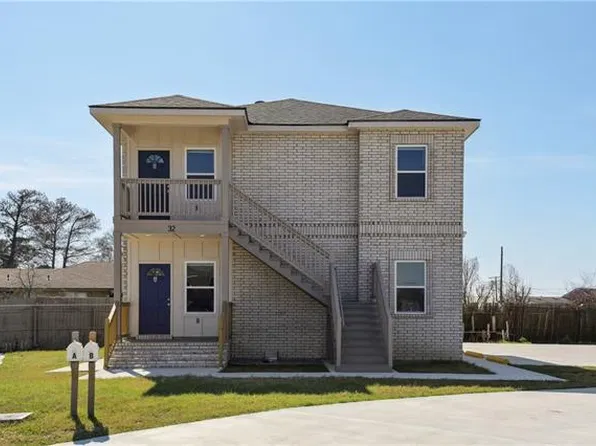 32 Ashton Cox Dr #A, Gretna, LA 70053