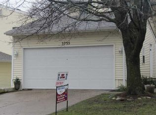 3735 Cedarview Ct, Bettendorf, IA