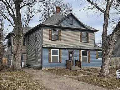 Building Photo - NE 7th St