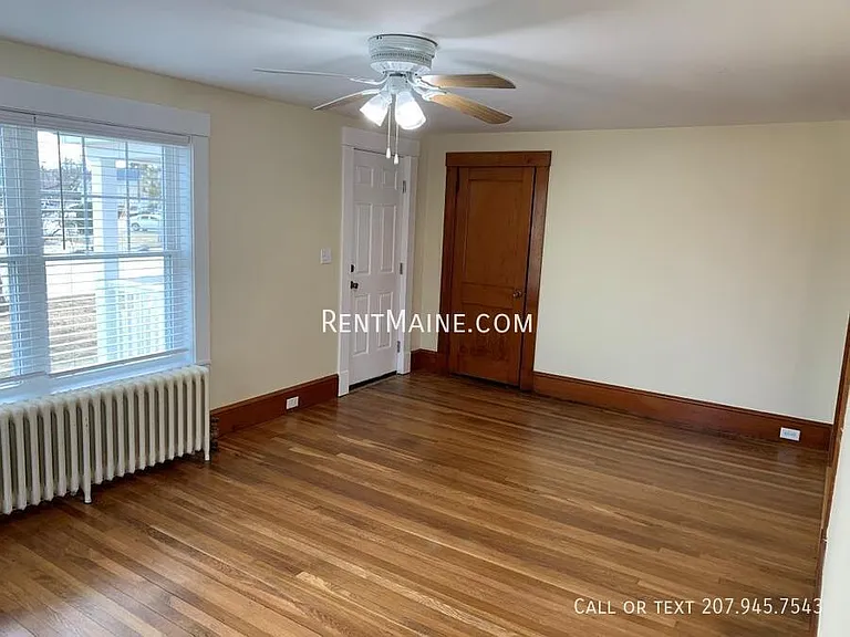 54 Western Ave — Photo 10