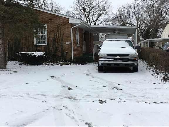 3rd image of 1487 Southfield Dr S