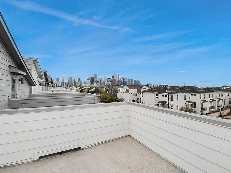 1721 Eado Point Ln — Photo 35
