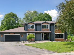 415 Zircon Ln N, Plymouth, MN 55447