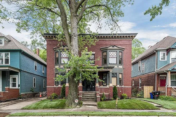 7918 E Lafayette St #4 — Photo 1