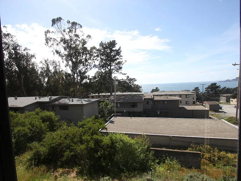 1527 Pershing Dr #A — Photo 5