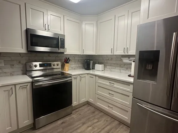 200 Sandestin Ln APT 302, Miramar Beach, FL 32550