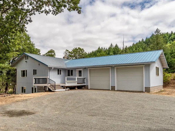 8824 Green Valley Rd, Oakland, OR 97462