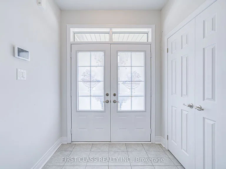 8 Nigh Dr #2 — Photo 3