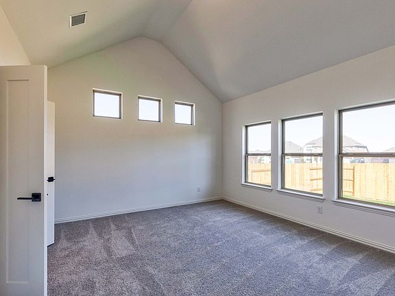 5th image of 156 Du Bois Ln
