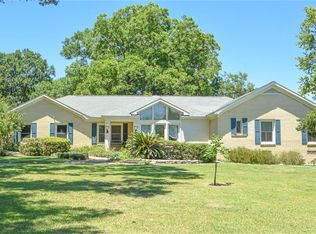 1202 W Main St, Brenham, TX 77833