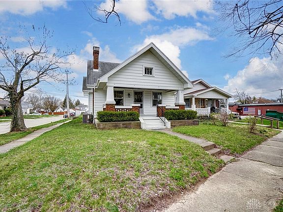 3rd image of 2402 Rosemont Blvd