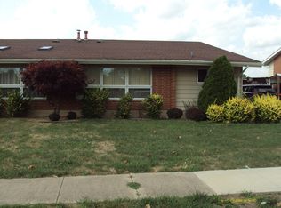 1407 Fairway Dr, Rantoul, IL 61866