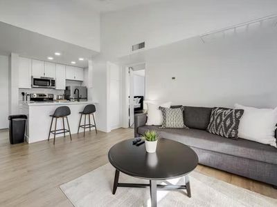 8055 E Thomas Rd Unit C207, Scottsdale, AZ, 85251