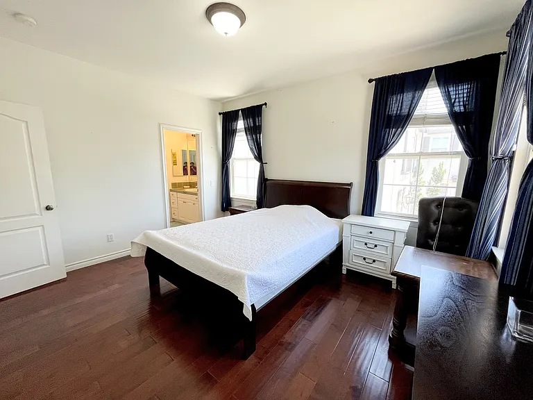 12470 Sundance Ave — Photo 22